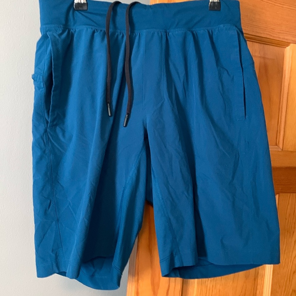 Lululemon T.H.E. Short 9" Lined Men's Shorts Blue Medium preowned